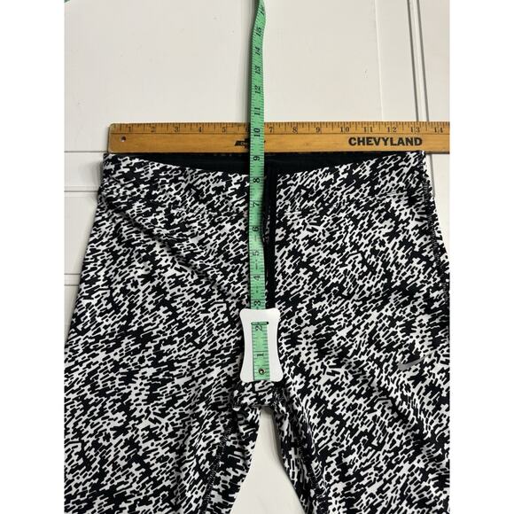 Nike Dri Fit Pronto Essential Crop Running Leggings Black White Women’s Small - Picture 4 of 6